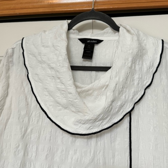 Ali Miles Long Sleeve Artsy Asymmetrical Cowl Neck Tunic Top - Picture 4 of 8